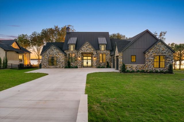 1194 The Shores Drive, Corsicana, TX 75109