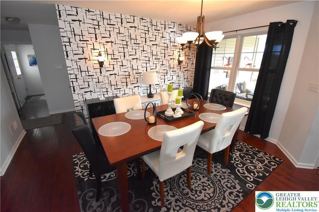 1220 Jane Lane, Pen Argyl Boro, PA 18072