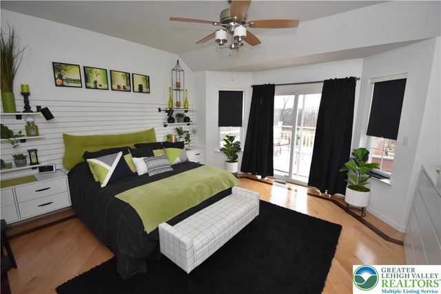 1220 Jane Lane, Pen Argyl Boro, PA 18072