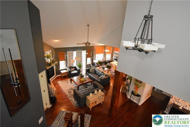 1220 Jane Lane, Pen Argyl Boro, PA 18072