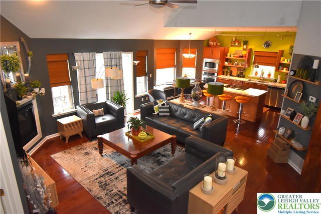 1220 Jane Lane, Pen Argyl Boro, PA 18072