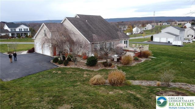 1220 Jane Lane, Pen Argyl Boro, PA 18072