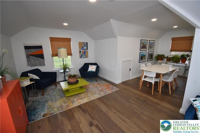 1220 Jane Lane, Pen Argyl Boro, PA 18072