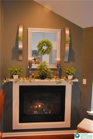 1220 Jane Lane, Pen Argyl Boro, PA 18072