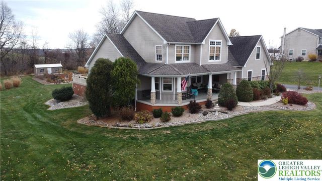 1220 Jane Lane, Pen Argyl Boro, PA 18072