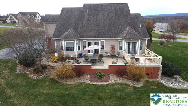 1220 Jane Lane, Pen Argyl Boro, PA 18072