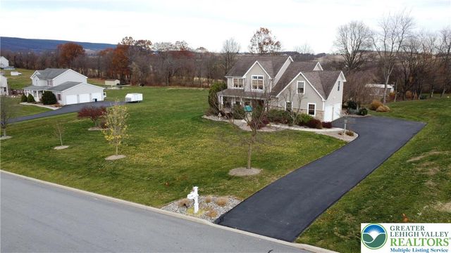 1220 Jane Lane, Pen Argyl Boro, PA 18072