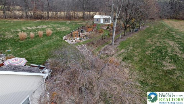 1220 Jane Lane, Pen Argyl Boro, PA 18072