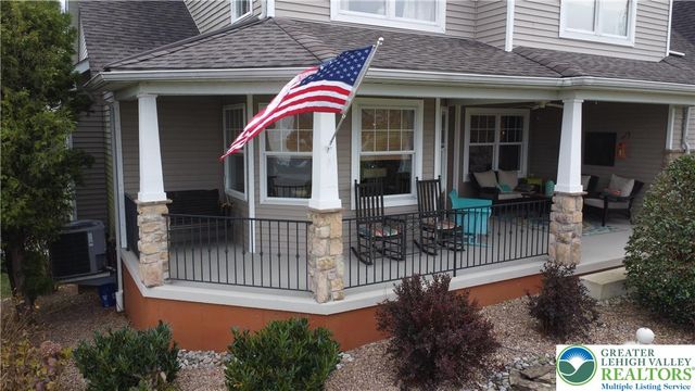 1220 Jane Lane, Pen Argyl Boro, PA 18072