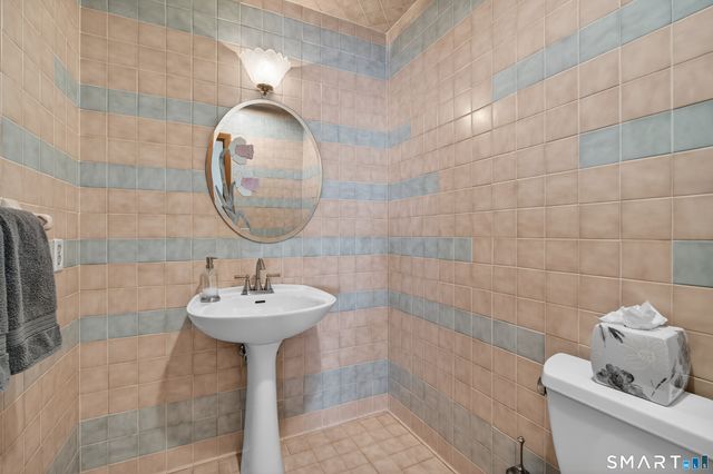 17 Esther Drive, Middlefield, CT 06455