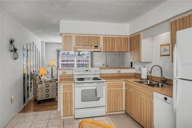 484 CORONADO ROAD, Venice, FL 34293