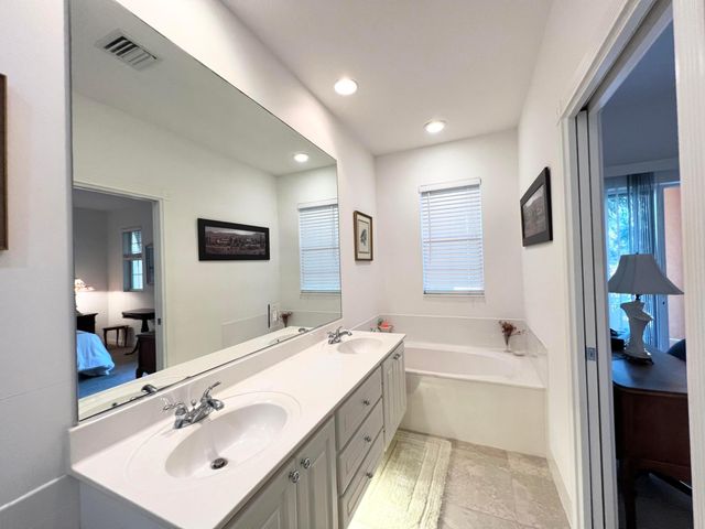2913 E Community Drive, Jupiter, FL 33458