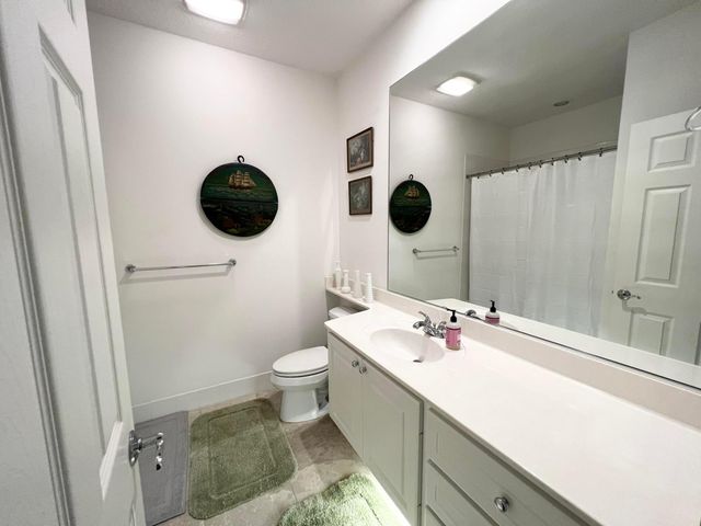 2913 E Community Drive, Jupiter, FL 33458