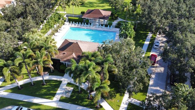 2913 E Community Drive, Jupiter, FL 33458