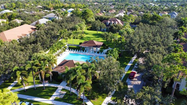 2913 E Community Drive, Jupiter, FL 33458