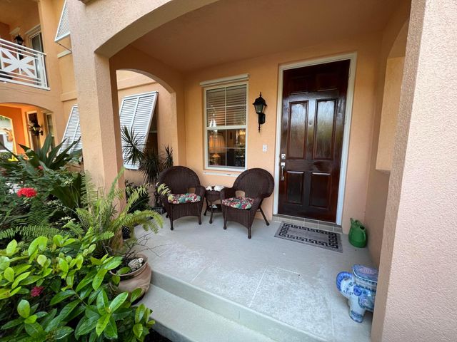 2913 E Community Drive, Jupiter, FL 33458