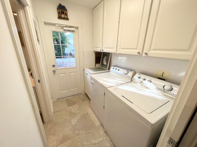 2913 E Community Drive, Jupiter, FL 33458