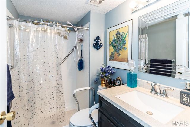 3402 Country Stone Manor Drive E, Valley Park, MO 63088