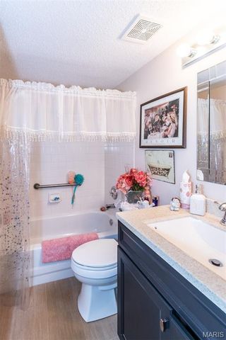 3402 Country Stone Manor Drive E, Valley Park, MO 63088