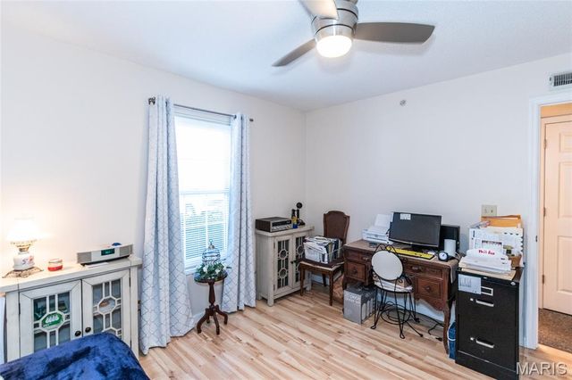 3402 Country Stone Manor Drive E, Valley Park, MO 63088