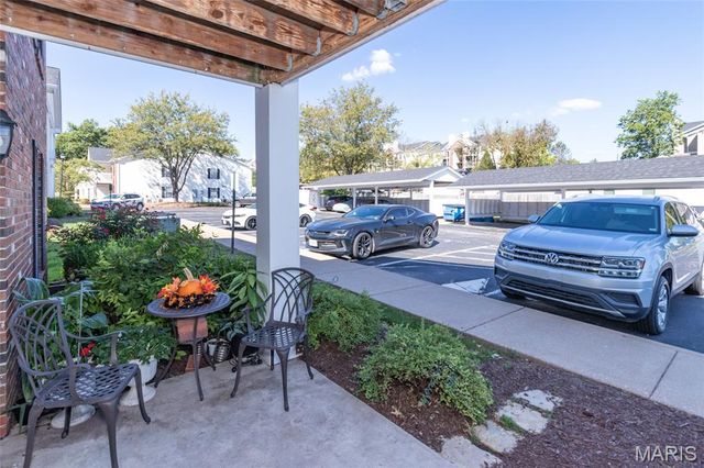 3402 Country Stone Manor Drive E, Valley Park, MO 63088