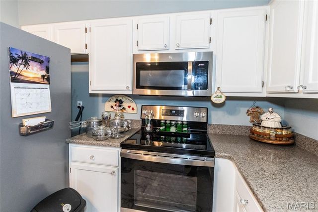 3402 Country Stone Manor Drive E, Valley Park, MO 63088