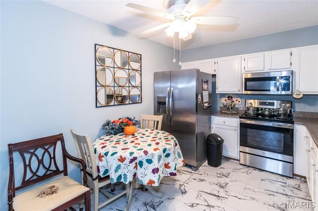 3402 Country Stone Manor Drive E, Valley Park, MO 63088