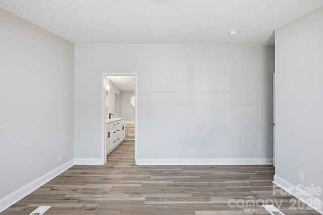 1315 Poplar Glen Drive, Kannapolis, NC 28083