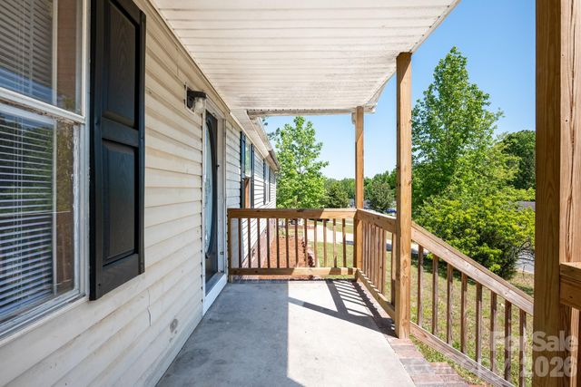 1315 Poplar Glen Drive, Kannapolis, NC 28083
