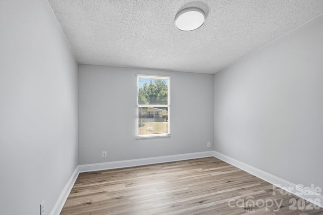 1315 Poplar Glen Drive, Kannapolis, NC 28083