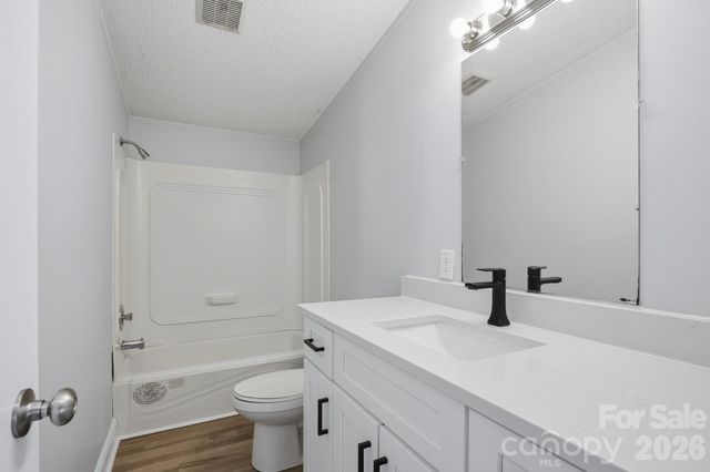 1315 Poplar Glen Drive, Kannapolis, NC 28083