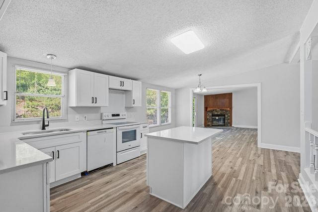 1315 Poplar Glen Drive, Kannapolis, NC 28083