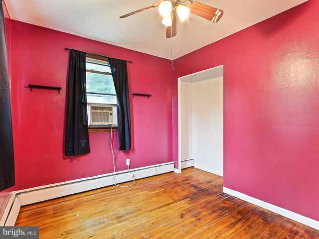 821 SWEETBRIAR DR, Warminster, PA 18974