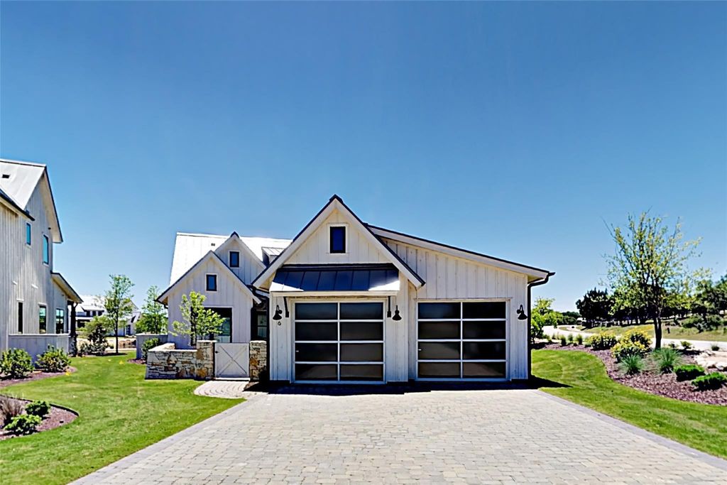 19517 Flying J BLVD 6, Spicewood, TX 78669