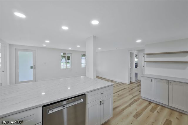 1755 Oakley AVE, Fort Myers, FL 33901