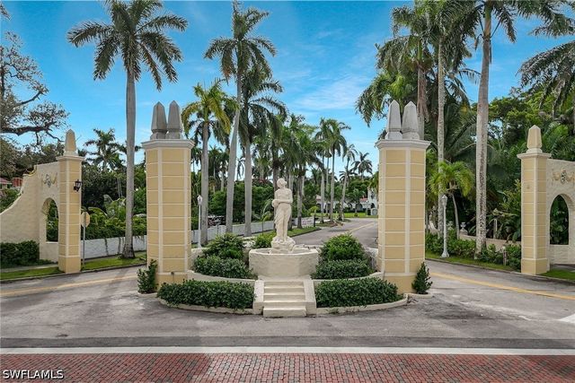 1755 Oakley AVE, Fort Myers, FL 33901