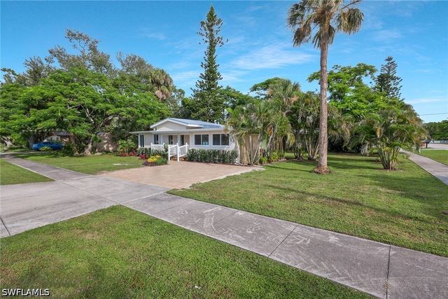 1755 Oakley AVE, Fort Myers, FL 33901