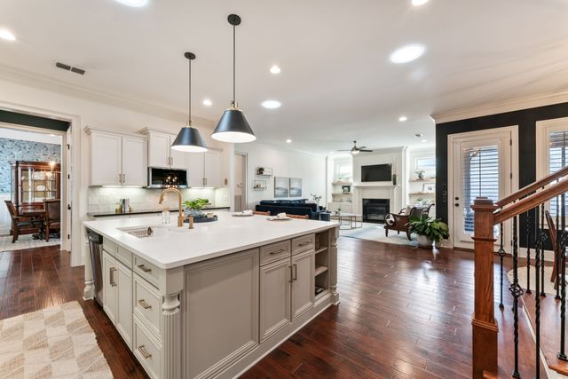 1690 Noah Ln, Gallatin, TN 37066