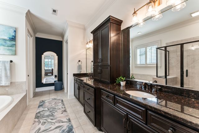 1690 Noah Ln, Gallatin, TN 37066