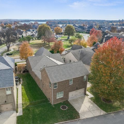 1690 Noah Ln, Gallatin, TN 37066