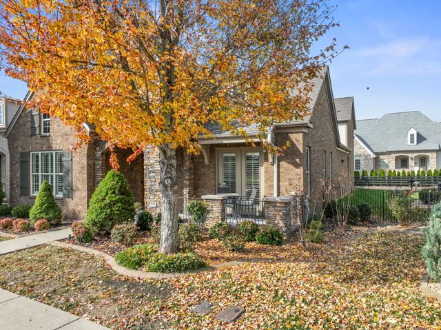 1690 Noah Ln, Gallatin, TN 37066