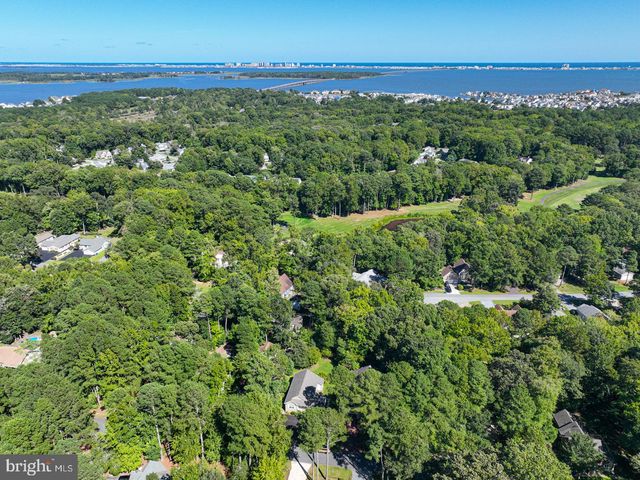 105 TAIL OF THE FOX DR, Ocean Pines, MD 21811