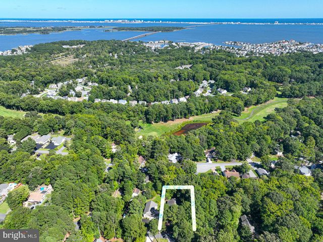 105 TAIL OF THE FOX DR, Ocean Pines, MD 21811
