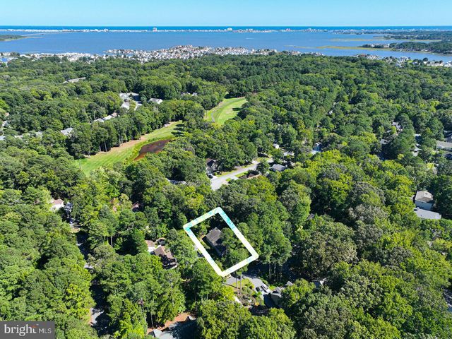 105 TAIL OF THE FOX DR, Ocean Pines, MD 21811