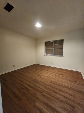 4401 Driftwood Pl, Corpus Christi, TX 78411