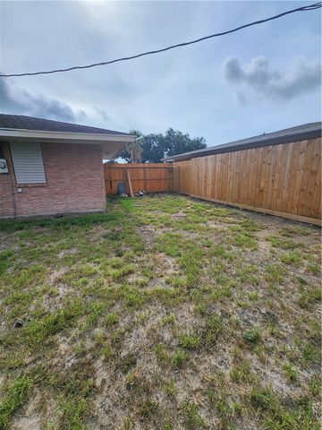 4401 Driftwood Pl, Corpus Christi, TX 78411
