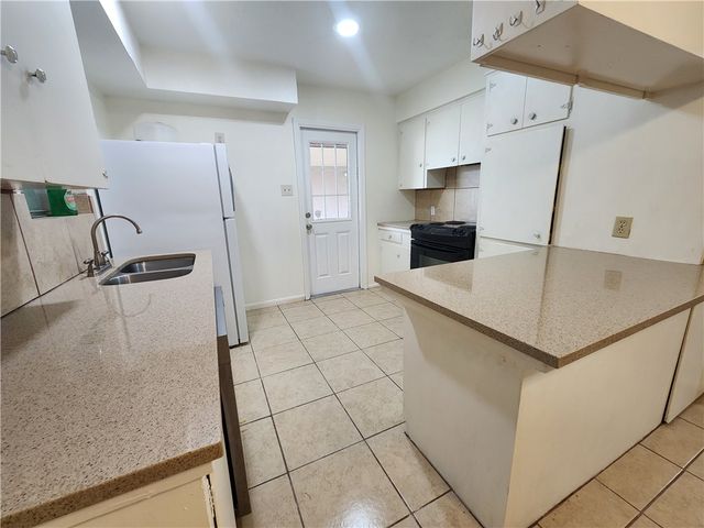 4401 Driftwood Pl, Corpus Christi, TX 78411