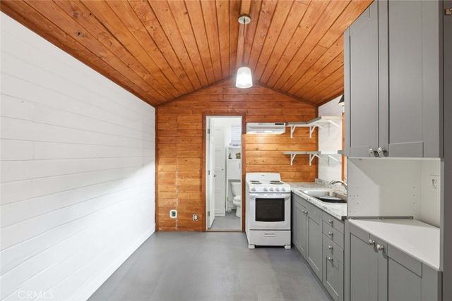 2468 Richelieu Avenue, Los Angeles, CA 90032