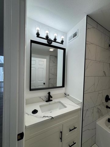 1416 S Delavan Club DRIVE, Delavan, WI 53115