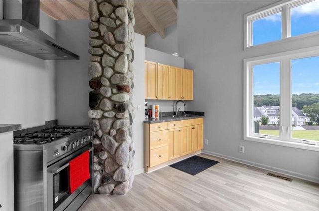 1416 S Delavan Club DRIVE, Delavan, WI 53115